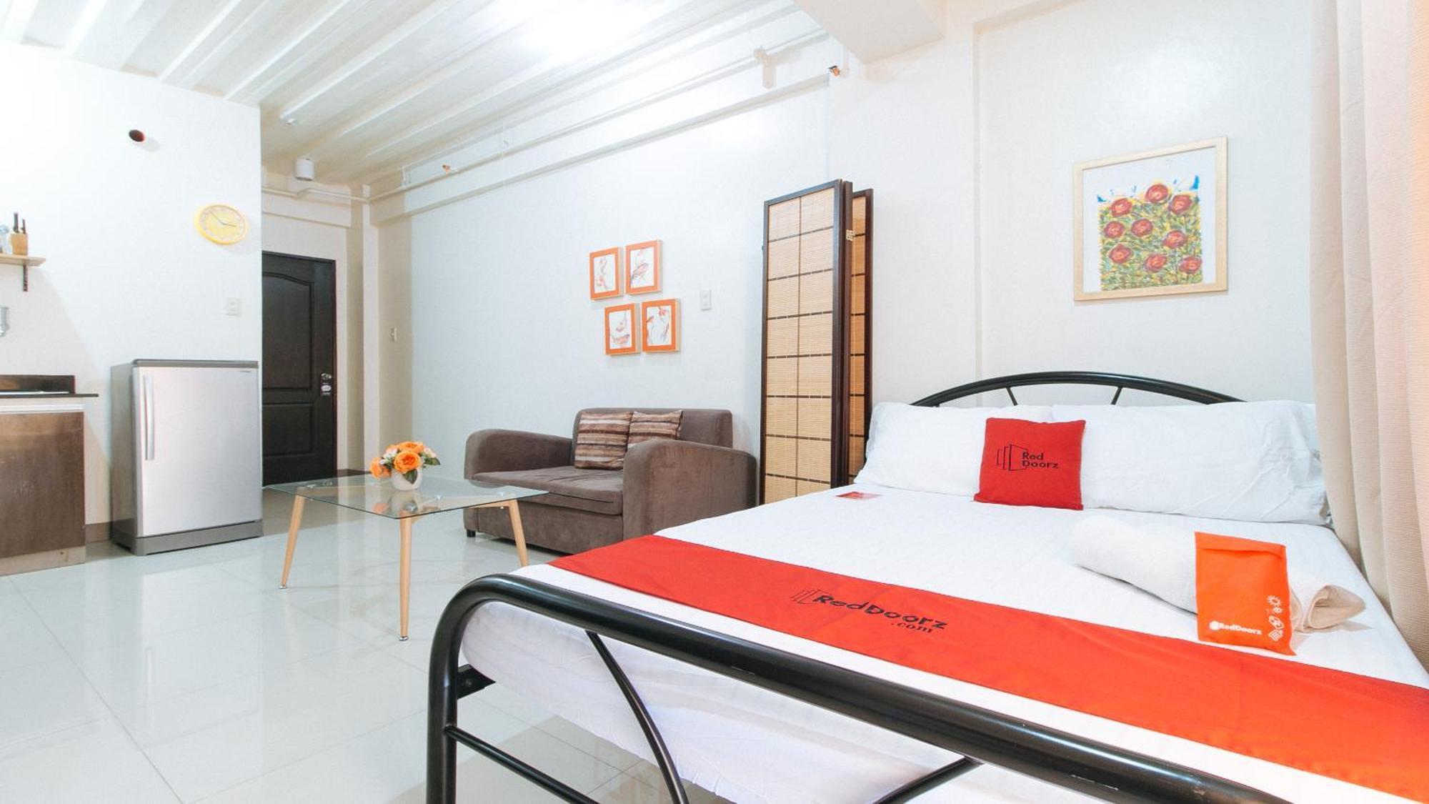 Reddoorz At Kassel Residences Paranaque Paranaque City Exterior photo