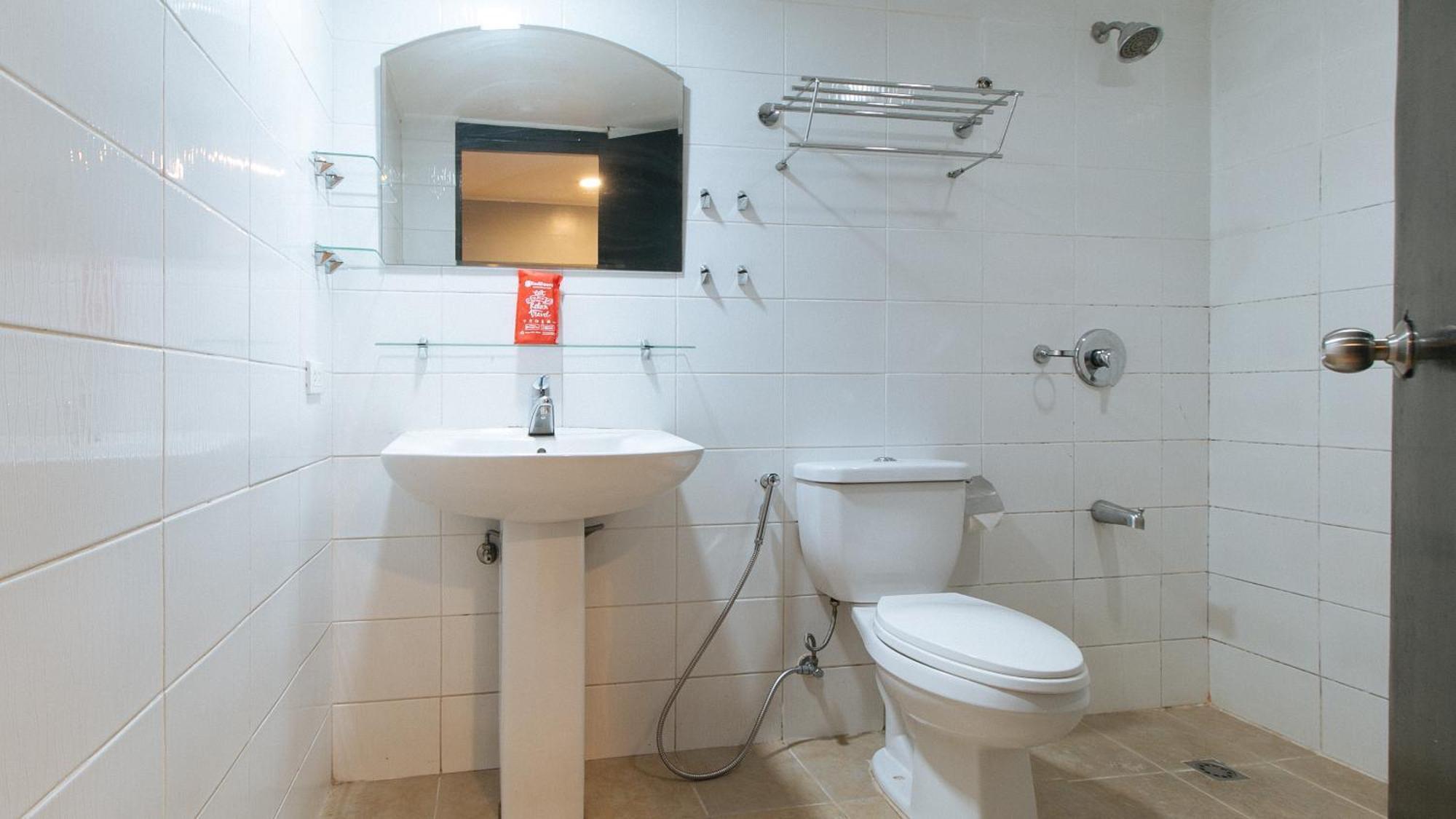 Reddoorz At Kassel Residences Paranaque Paranaque City Exterior photo